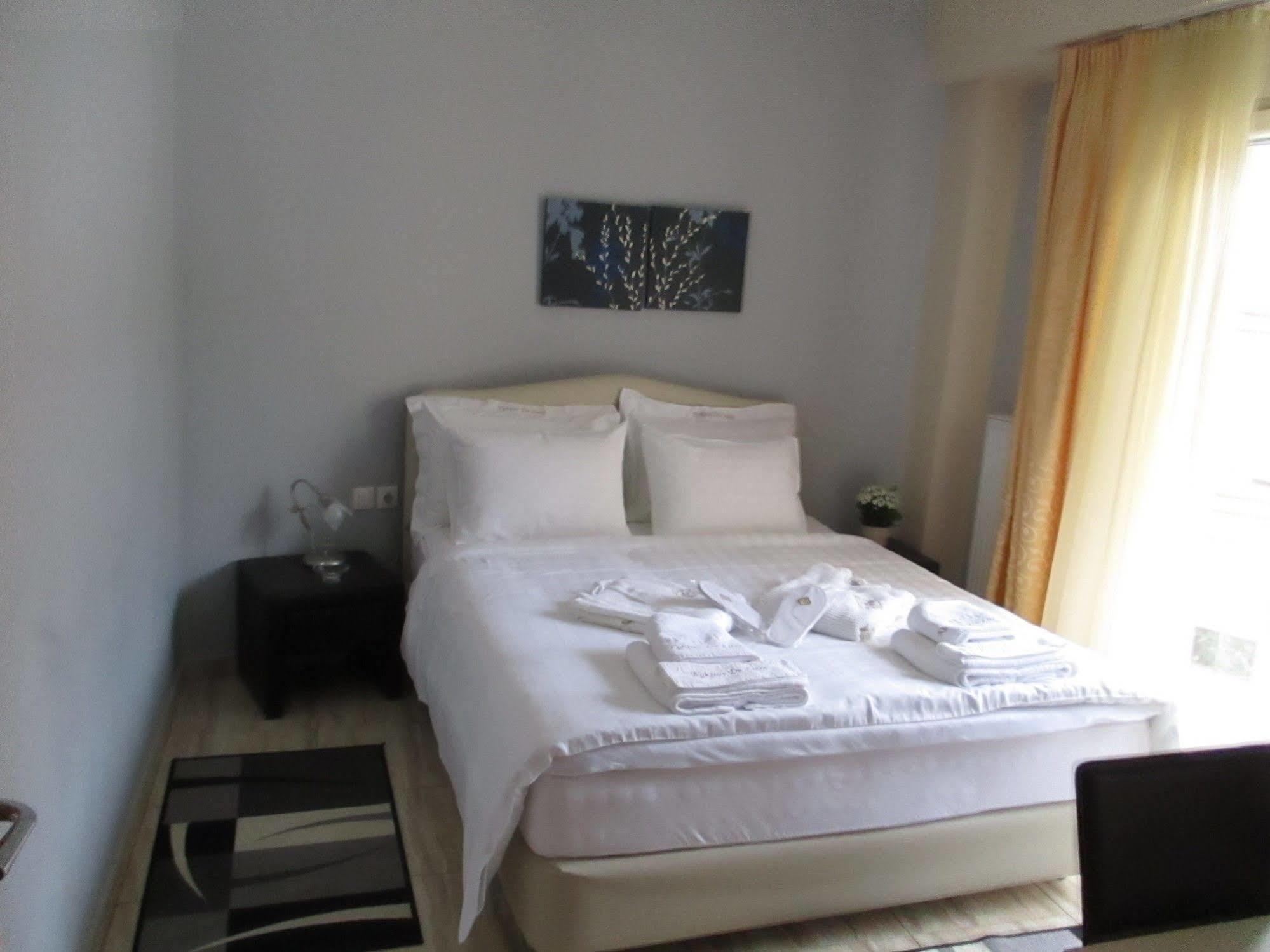 Kyknos De Luxe Suites & Rooms Кастория Экстерьер фото